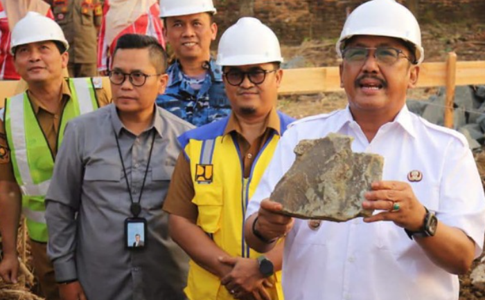 Bupati Asep Japar Mulai Pembangunan Kantor Kecamatan Surade dan Ciracap, Fokus Tingkatkan Pelayanan Masyarakat